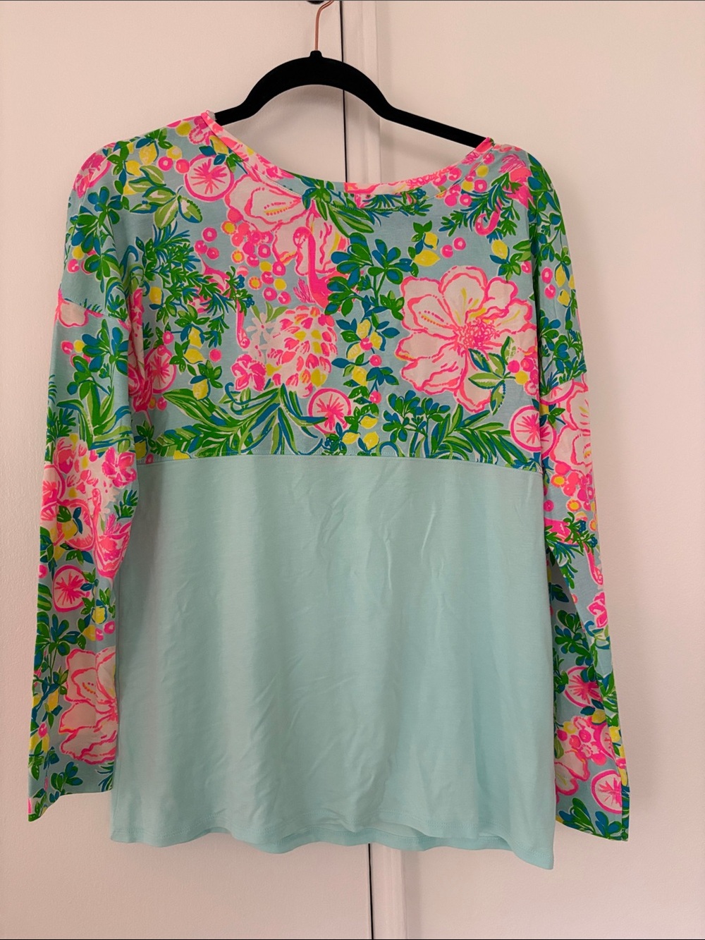EUC Lilly Pulitzer Seasalt Blue Fruity Flamingo Finn top small
